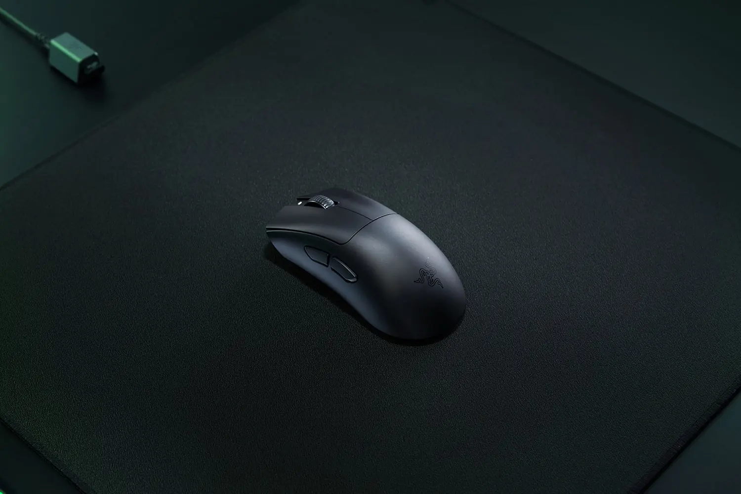 Razer DeathAdder V3 HyperSpeed 遊戲滑鼠 3