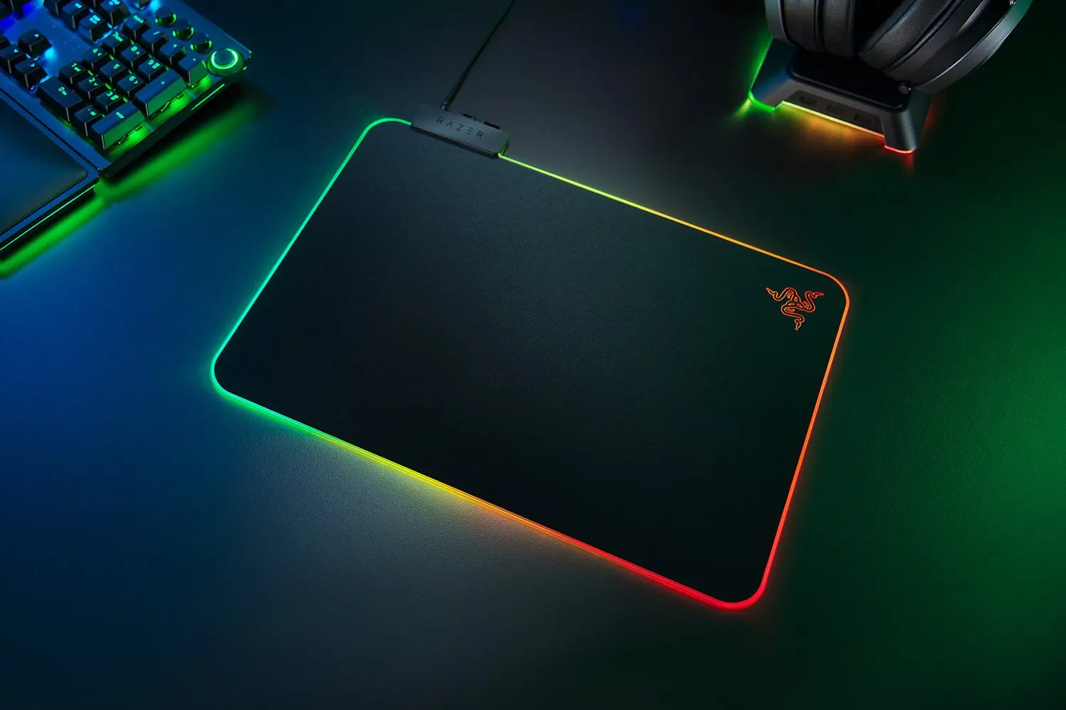 Razer Firefly V2 滑鼠墊 3