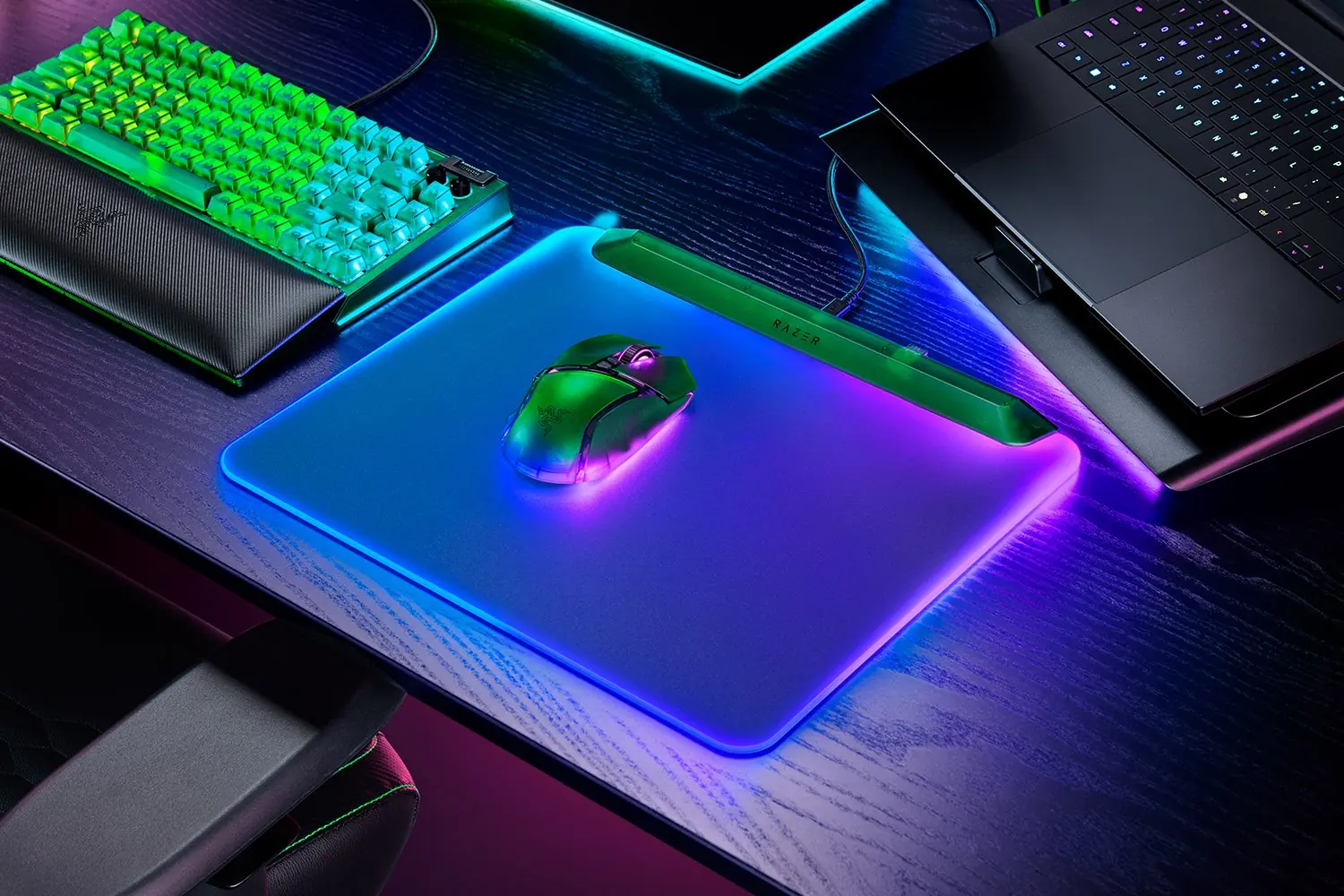Razer Firefly V2 Pro Phantom Green Edition 滑鼠墊 3