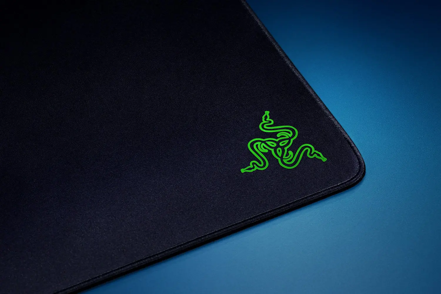 Razer Gigantus Elite Edition 滑鼠墊 3