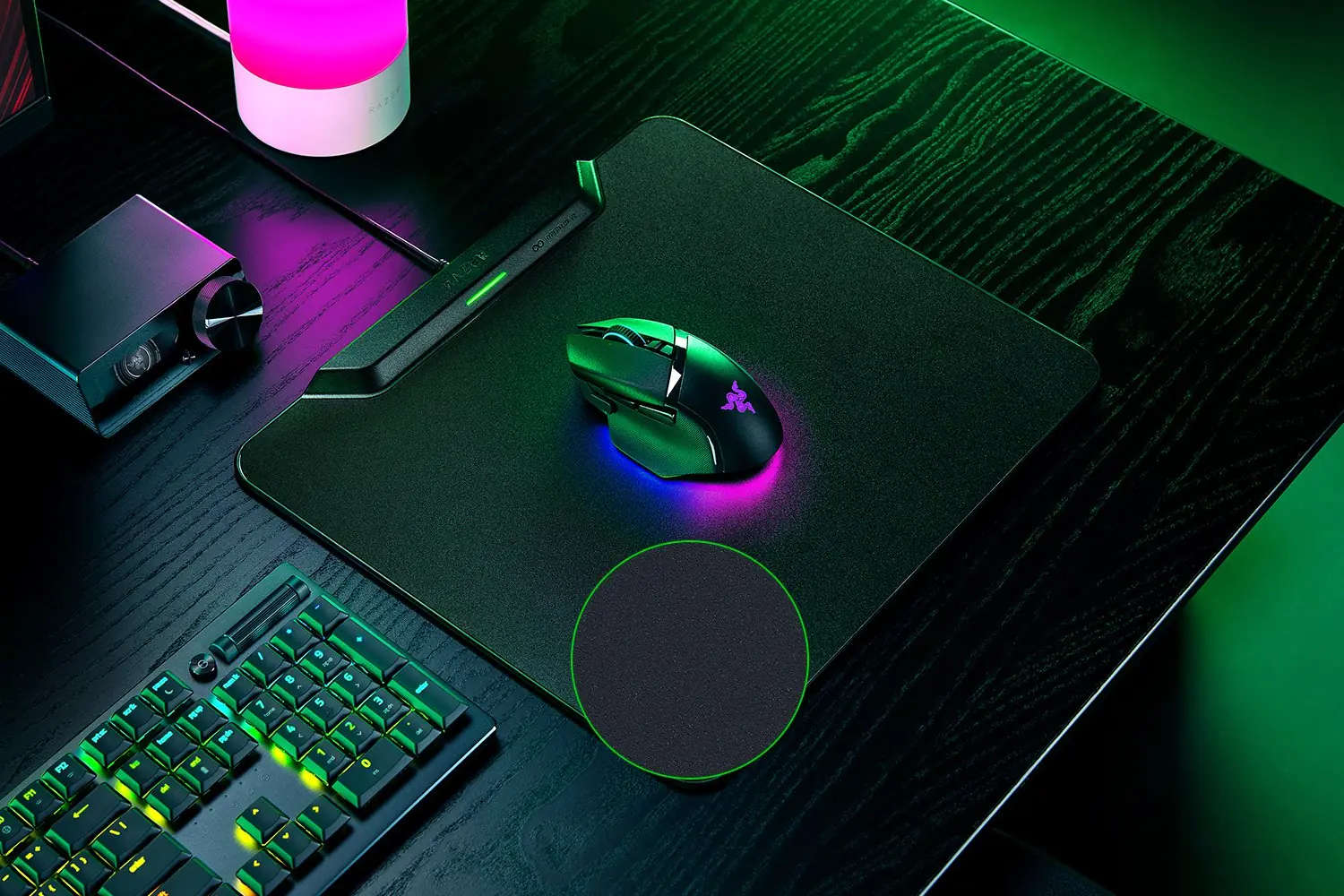 Razer HyperFlux V2 Wireless Charging System (Hard) 滑鼠墊 2
