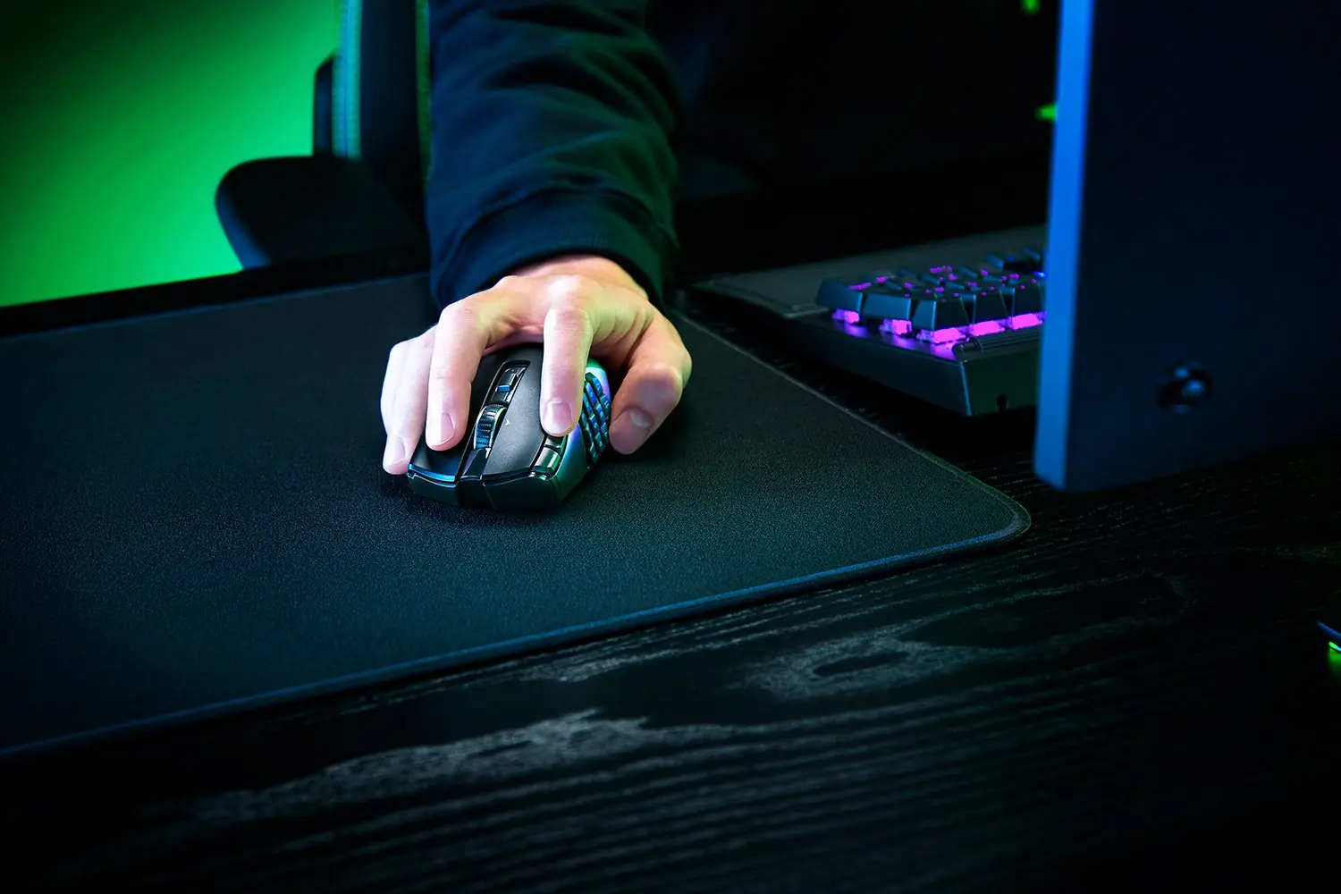 Razer NAGA V2 HyperSpeed 遊戲滑鼠 3