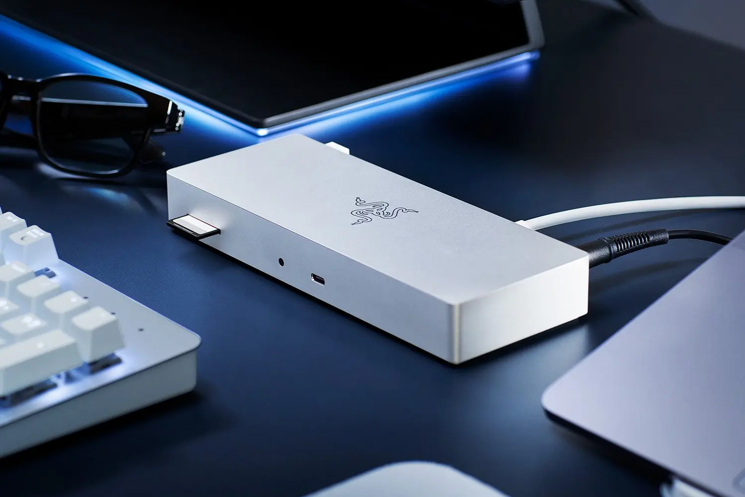 Razer Thunderbolt™ 4 Dock Mercury 1